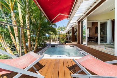 Propriété - 248 m² - 8 pièces