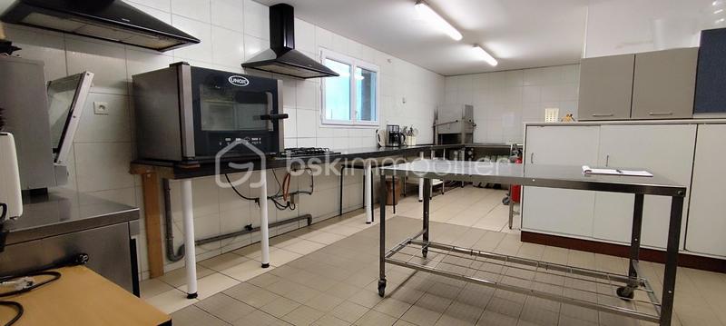 Maison - 182 m² - 6 pièces