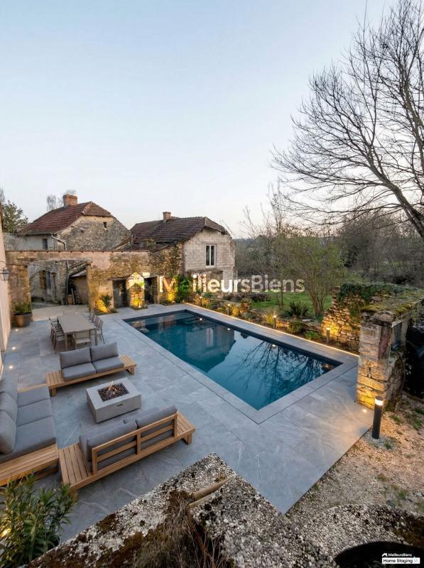 Maison - 271 m² - 7 pièces