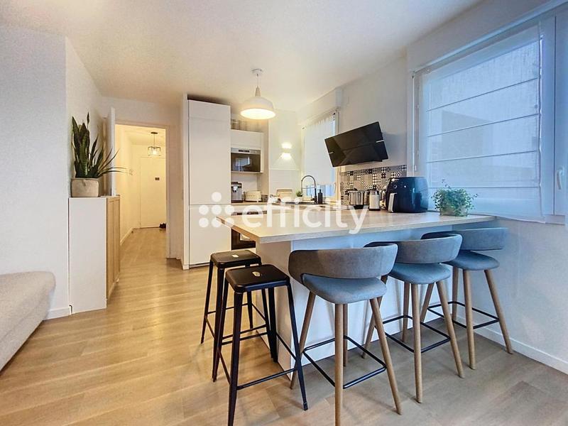 Appartement - 77 m² - 4 pièces