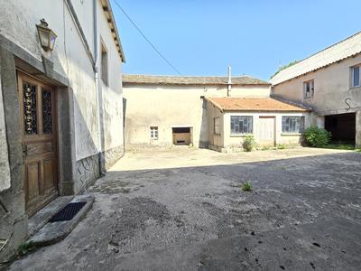 Corps de ferme - 237 m² - 9 pièces