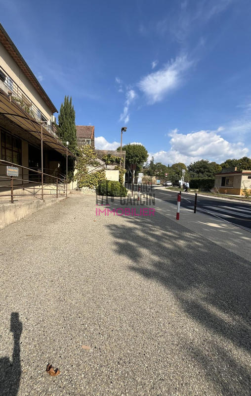 Local commercial - 280 m²