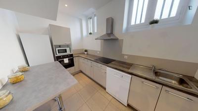 Chambre - 16 m² - 5 pièces