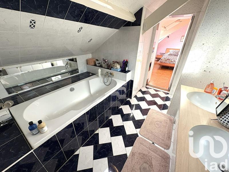 Maison de ville - 179 m² - 6 pièces