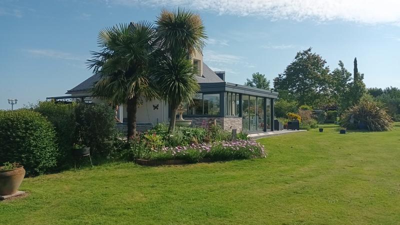 Maison contemporaine - 160 m² - 8 pièces