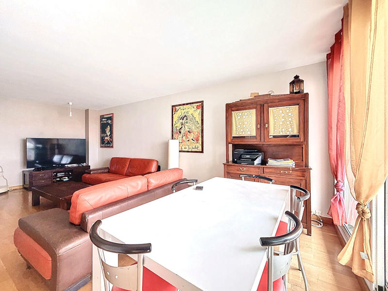 Appartement - 87 m² - 4 pièces