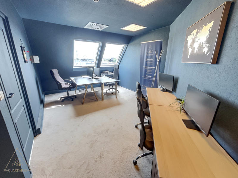 Bureau - 67 m²