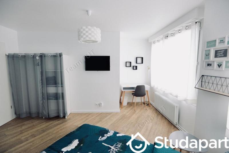 Chambre - 12 m² - 1 pièce