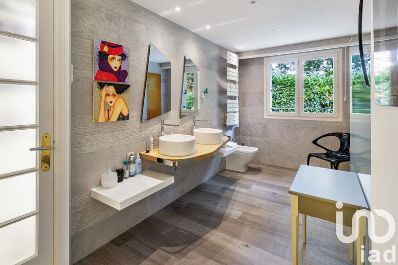 Maison de maîtres - 374 m² - 10 pièces