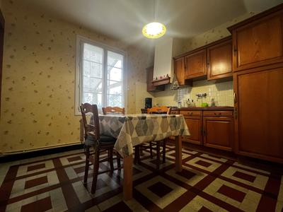 Maison - 122 m² - 5 pièces