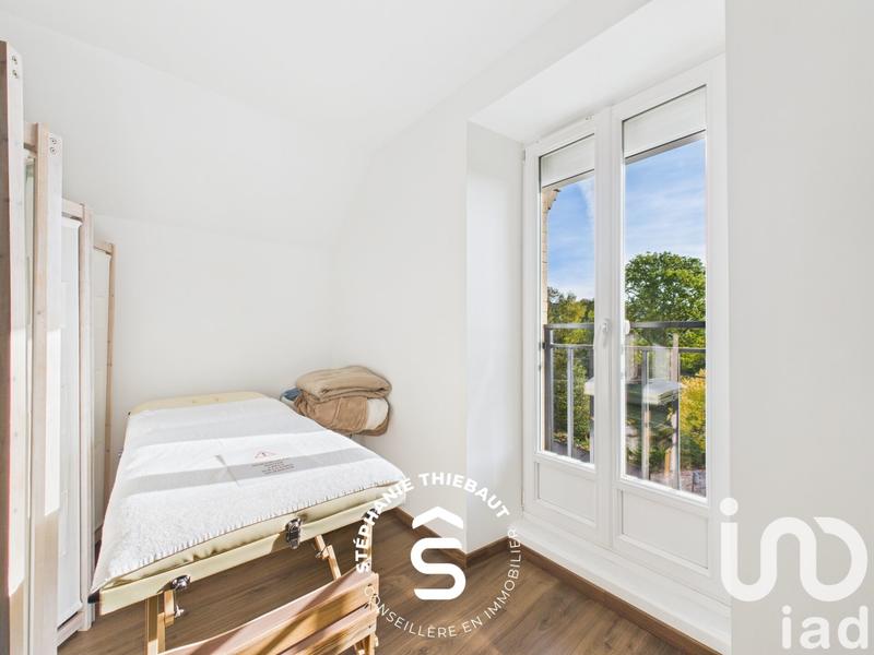 Maison - 245 m² - 9 pièces