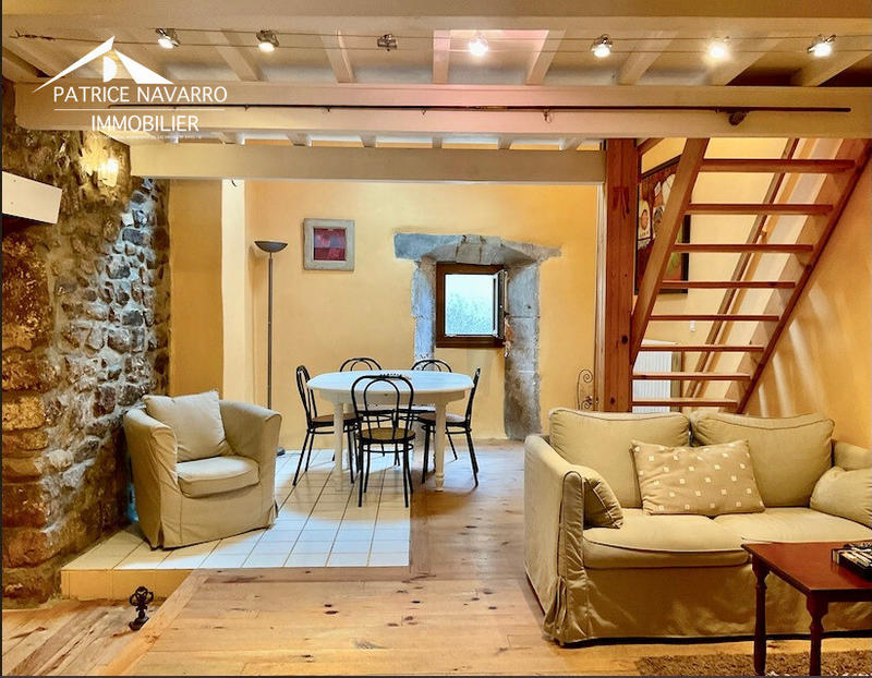 Maison de village - 87 m² - 4 pièces