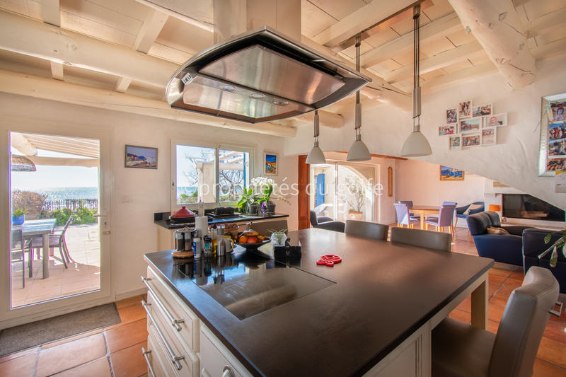 Maison - 209 m² - 8 pièces