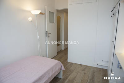 Chambre - 10 m² - 4 pièces
