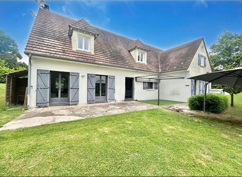 Maison - 230 m² - 7 pièces