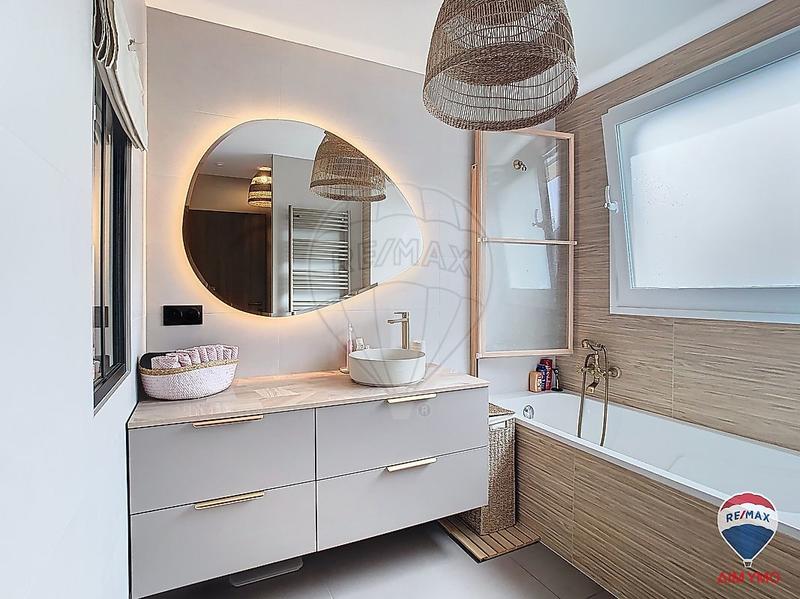 Appartement - 115 m² - 5 pièces