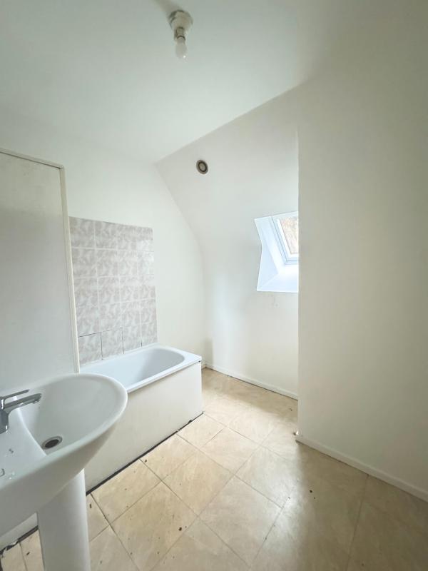 Maison - 82 m² - 6 pièces