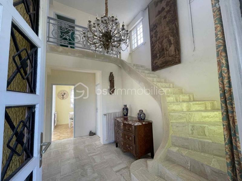 Maison traditionnelle - 170 m² - 7 pièces