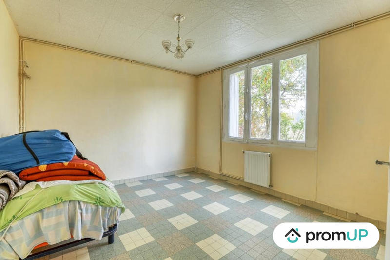 Maison - 96 m² - 3 pièces