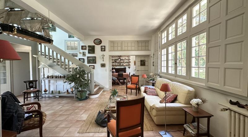 Maison - 192 m² - 8 pièces