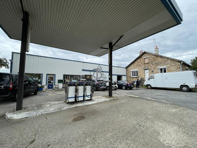 Local d'activités - 122 m² - 3 pièces