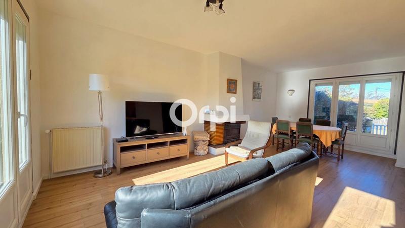 Maison - 227 m² - 7 pièces