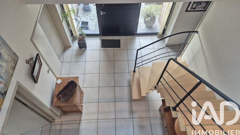 Maison de maîtres - 366 m² - 12 pièces