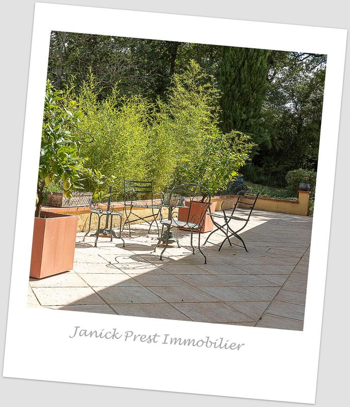 Maison - 180 m² - 6 pièces