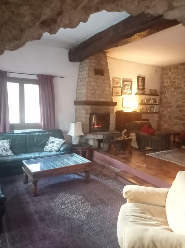 Maison - 275 m² - 9 pièces