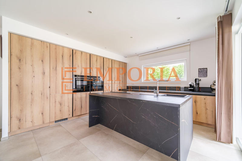 Maison - 136 m² - 5 pièces