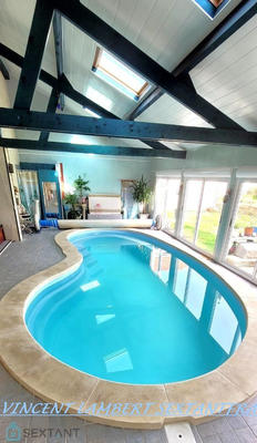 Maison - 348 m² - 9 pièces