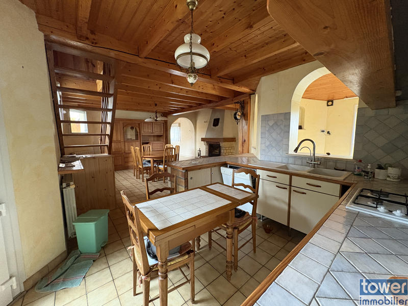 Maison - 102 m² - 5 pièces