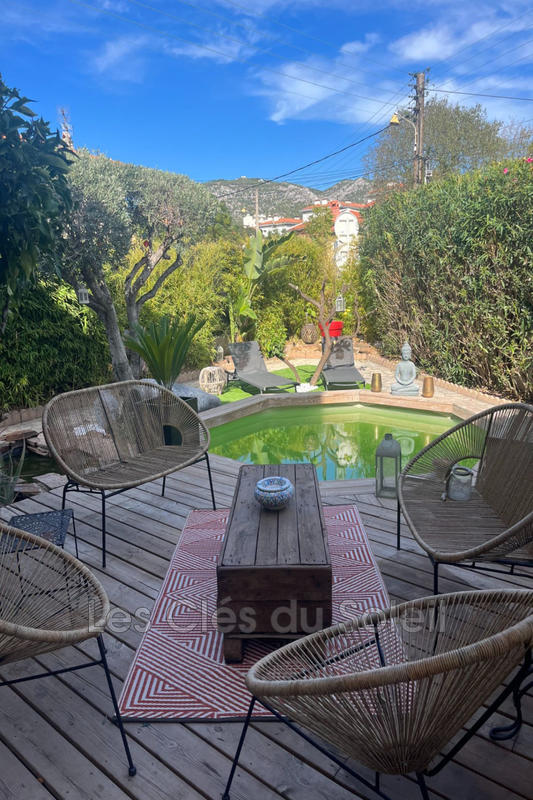 Maison - 151 m² - 8 pièces