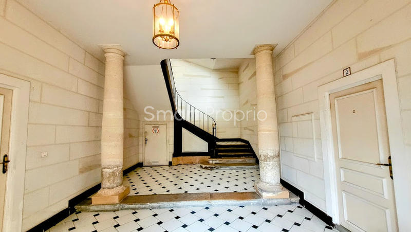 Immeuble - 1 010 m² - 40 pièces