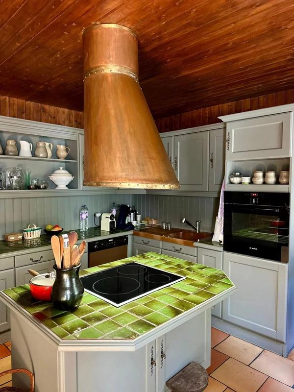 Maison - 260 m² - 8 pièces