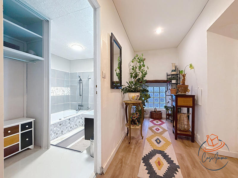 Maison - 205 m² - 7 pièces