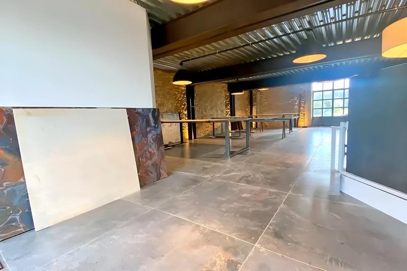 Bureau - 132 m² - 1 pièce