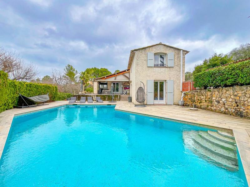 Maison - 120 m² - 4 pièces