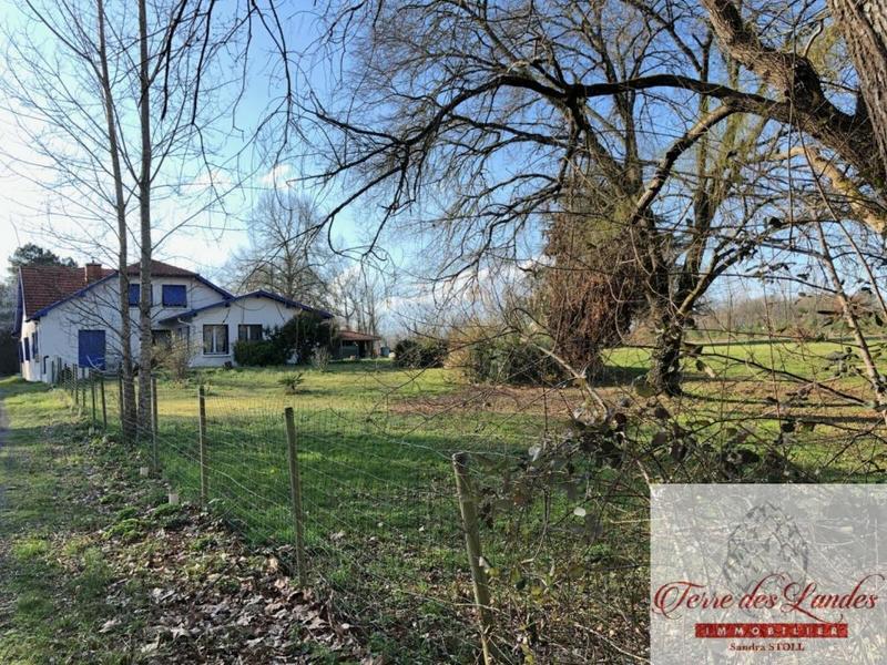 Propriété - 291 m² - 7 pièces