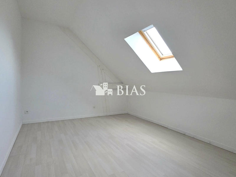 Maison traditionnelle - 131 m² - 6 pièces