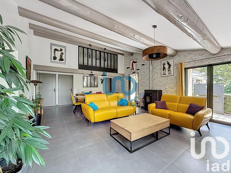 Maison - 272 m² - 10 pièces