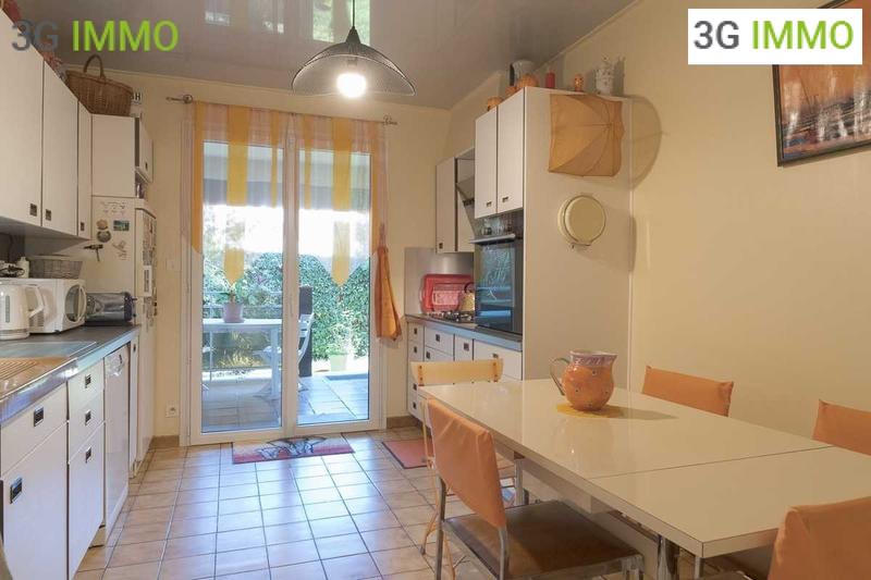 Maison - 200 m² - 9 pièces