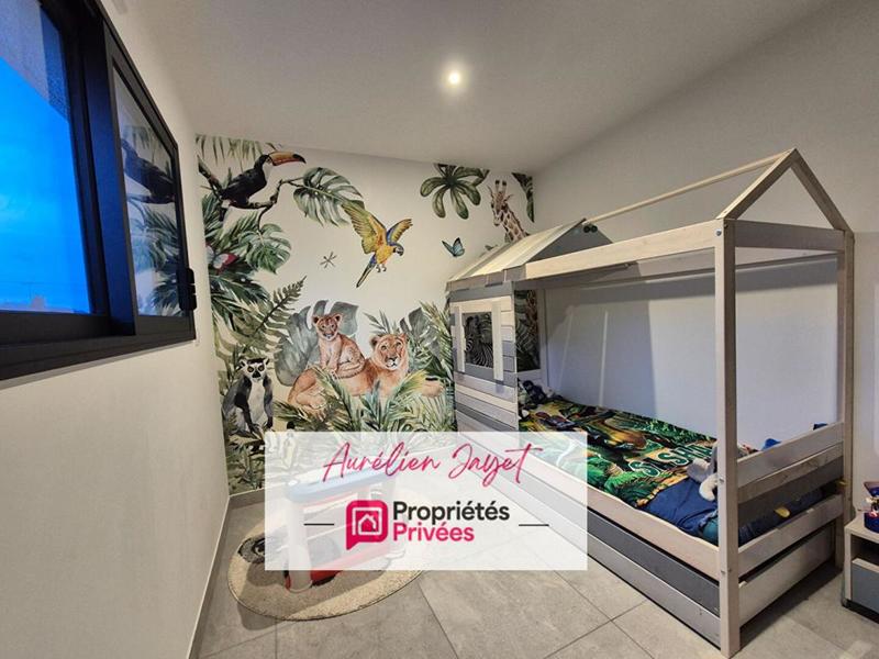 Maison - 121 m² - 5 pièces