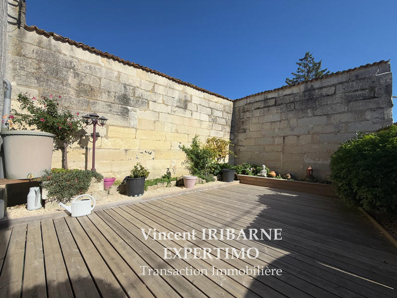 Maison - 202 m² - 7 pièces