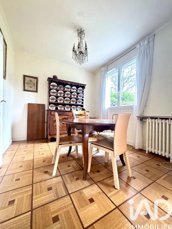 Maison - 140 m² - 8 pièces