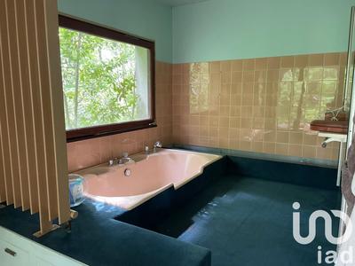 Maison - 280 m² - 10 pièces