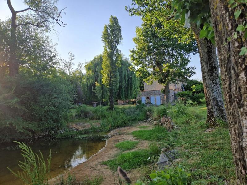 Maison - 246 m² - 10 pièces