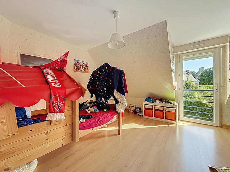 Maison - 175 m² - 8 pièces