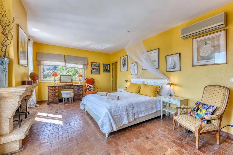 Maison - 195 m² - 6 pièces