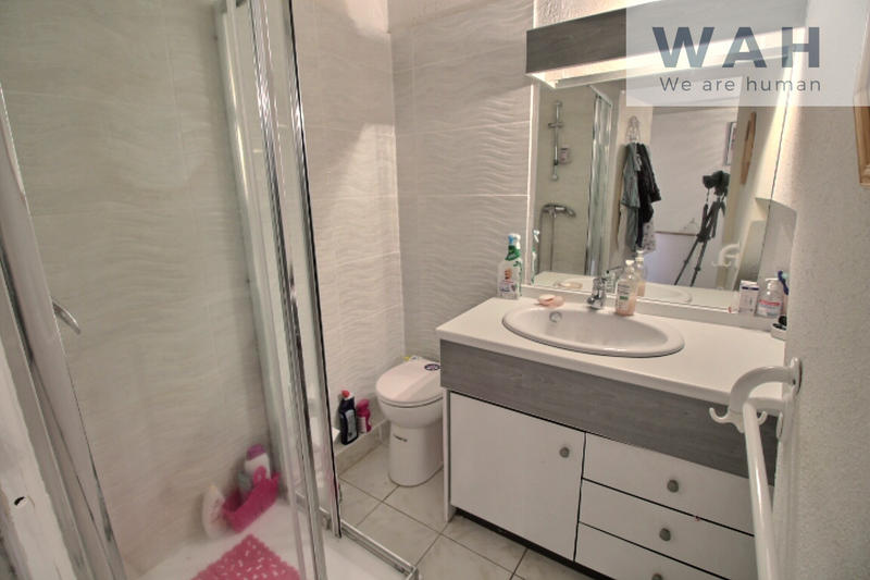 Maison - 77 m² - 6 pièces